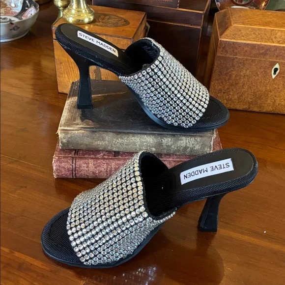 Steve Madden Veera in Black & Rhinestone - Picture 3 of 8